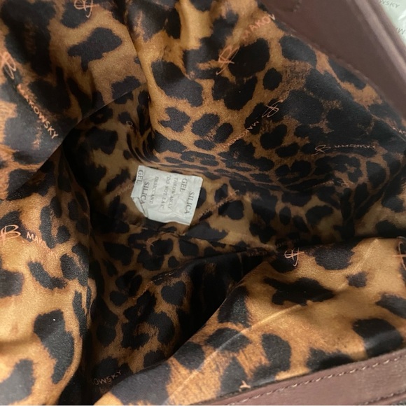 NWT B Makowsky Leather Shoulder Crossbody Handbag, Copper Studs & Suede Accents - Picture 4 of 14